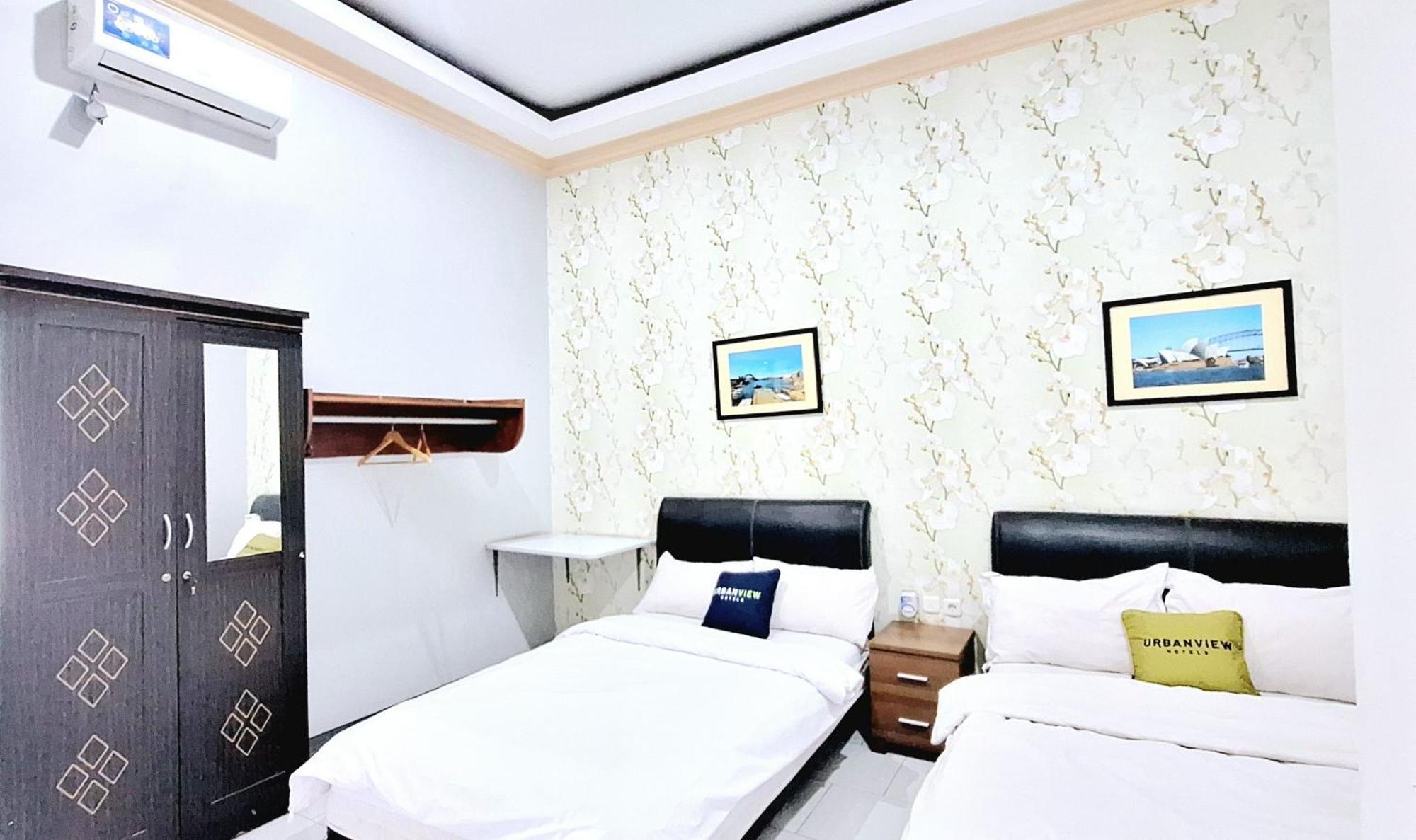 Urbanview The Halona Near Jatim Park 4 Hotel 2*