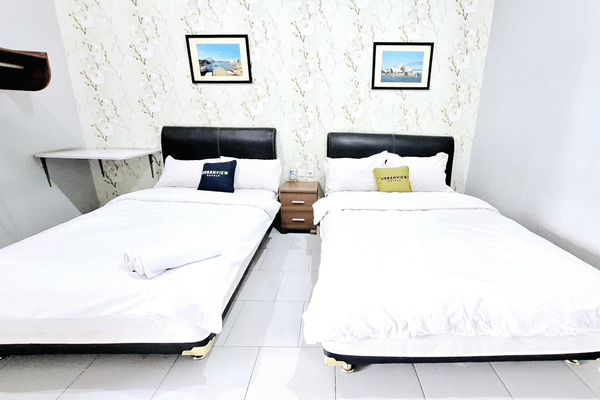 Urbanview The Halona Near Jatim Park 4 2* Malang