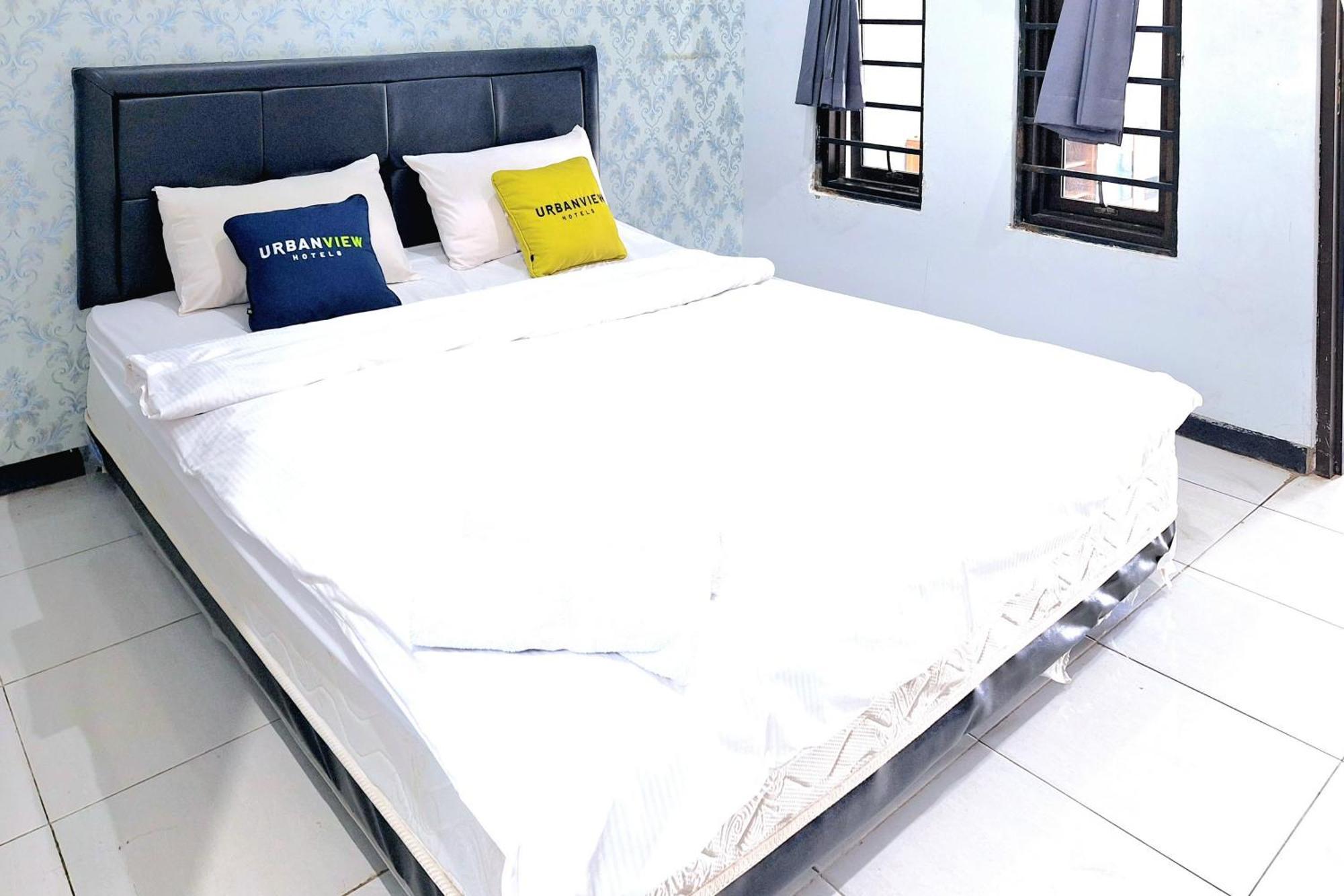 Urbanview The Halona Near Jatim Park 4 Hotel Malang