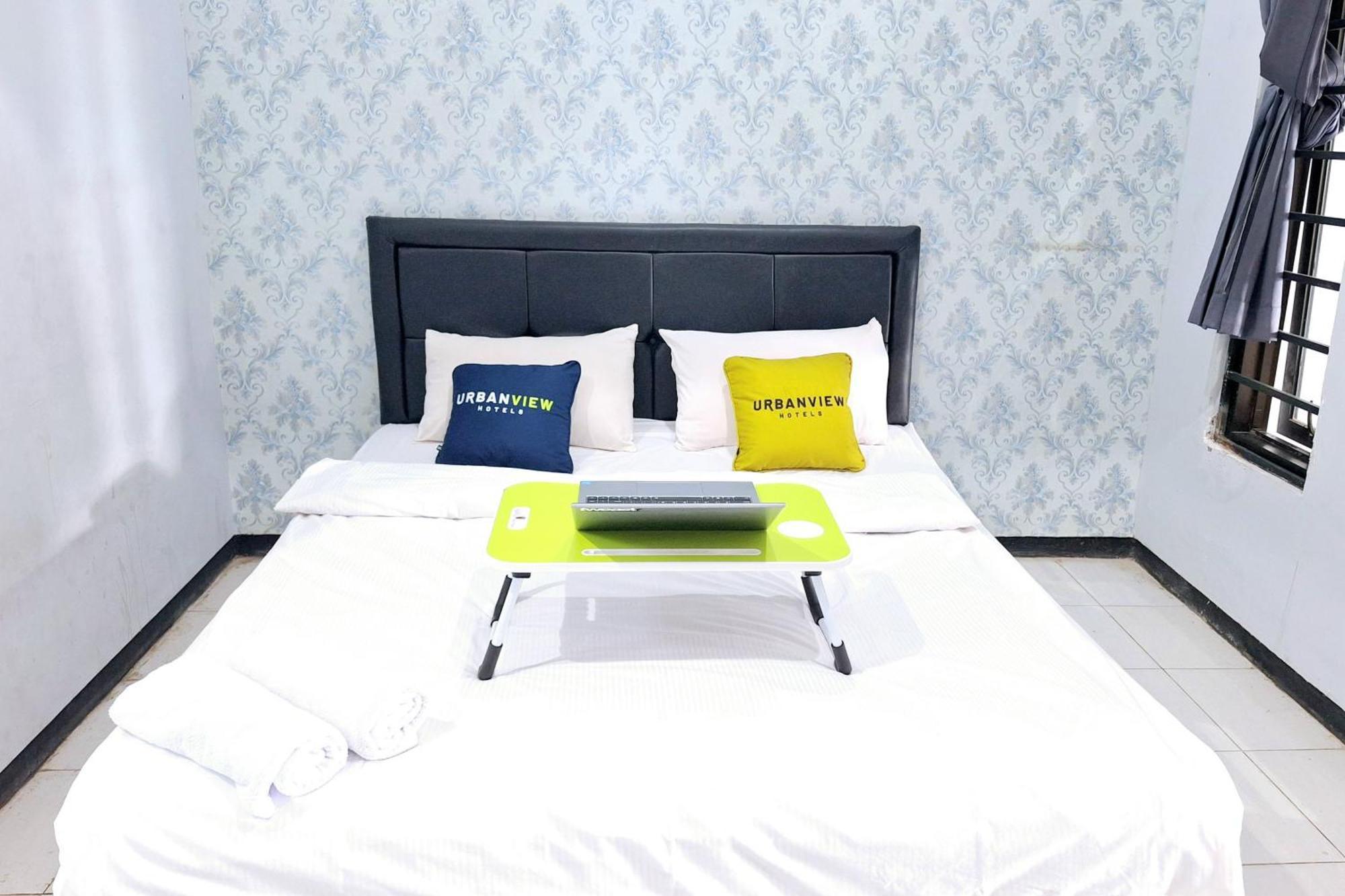 Urbanview The Halona Near Jatim Park 4 2* Malang